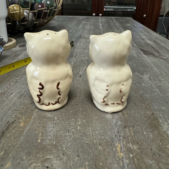 Vintage Shawnee Pottery Winking Owl Salt & Pepper Shakers Late 1930's - Picture 3 of 5